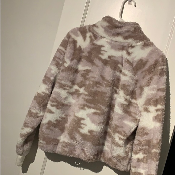 Camo Fleece - Picture 4 of 4